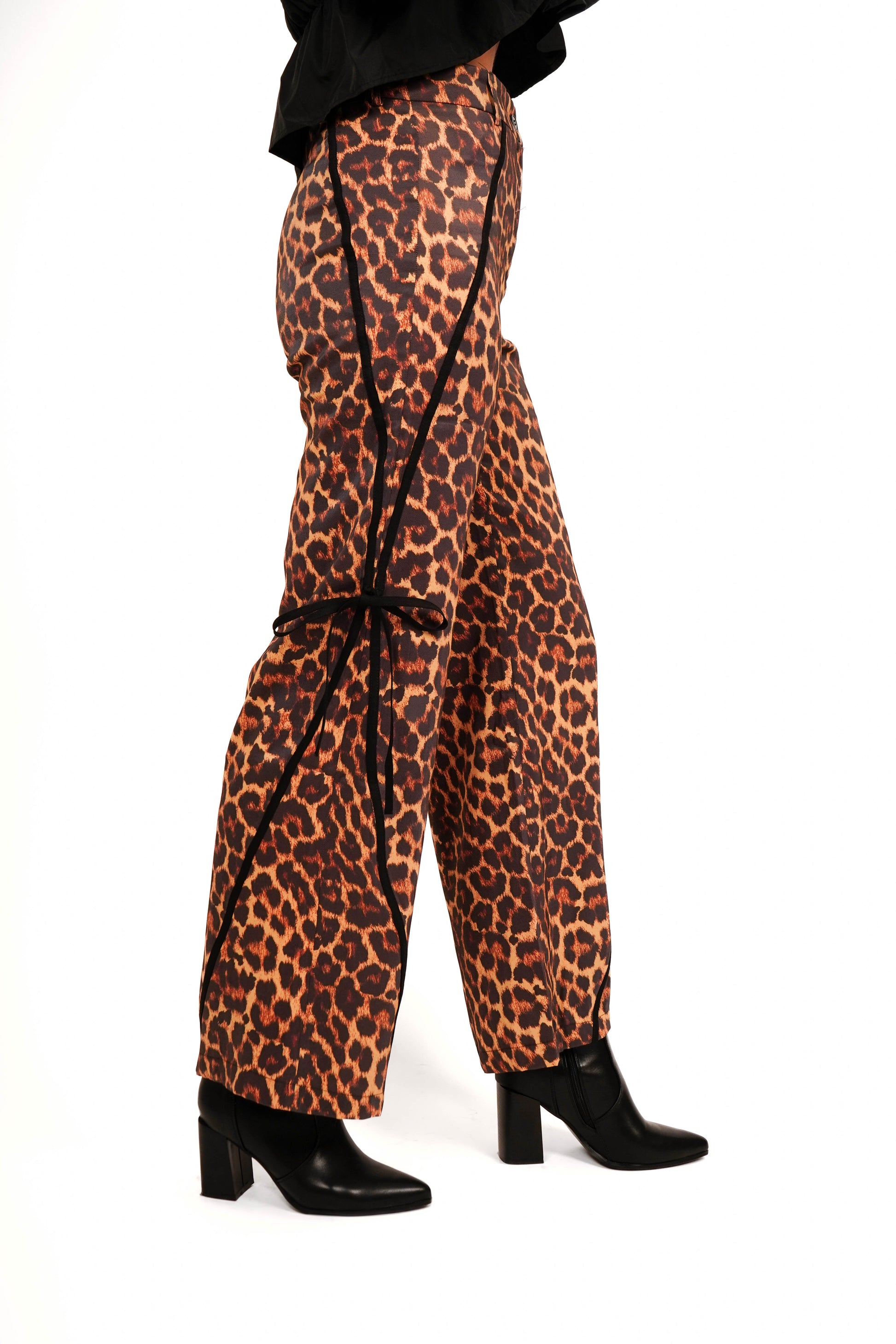 Laagam Leopard Pants